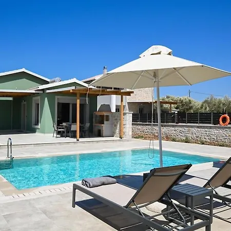 Villa Small Halipoma Odysseas Into Town Close *